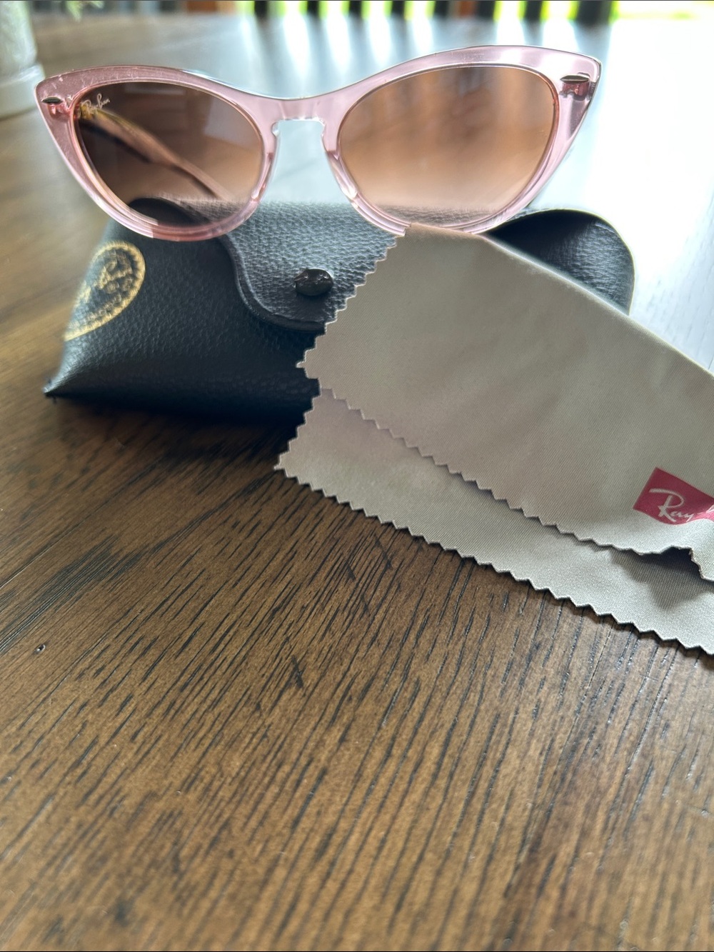 Ray-Ban Nina sunglasses. Cat-eye styling.